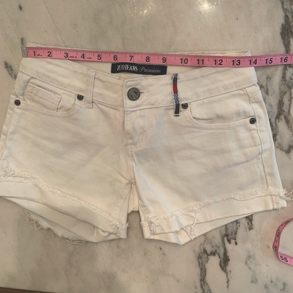 ZCO • White Jean Shorts - Picture 13 of 14